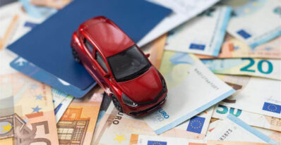 Acquisto-valutazione-auto-veicoli-commerciali-pagamento-contanti-ritiro-immediato-valutazione-quotazione-gratuita-auto-incidentata-blog-assicurazione-2026